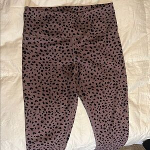 Purple and Black Leopard Print High-Waisted Leggings 7/8